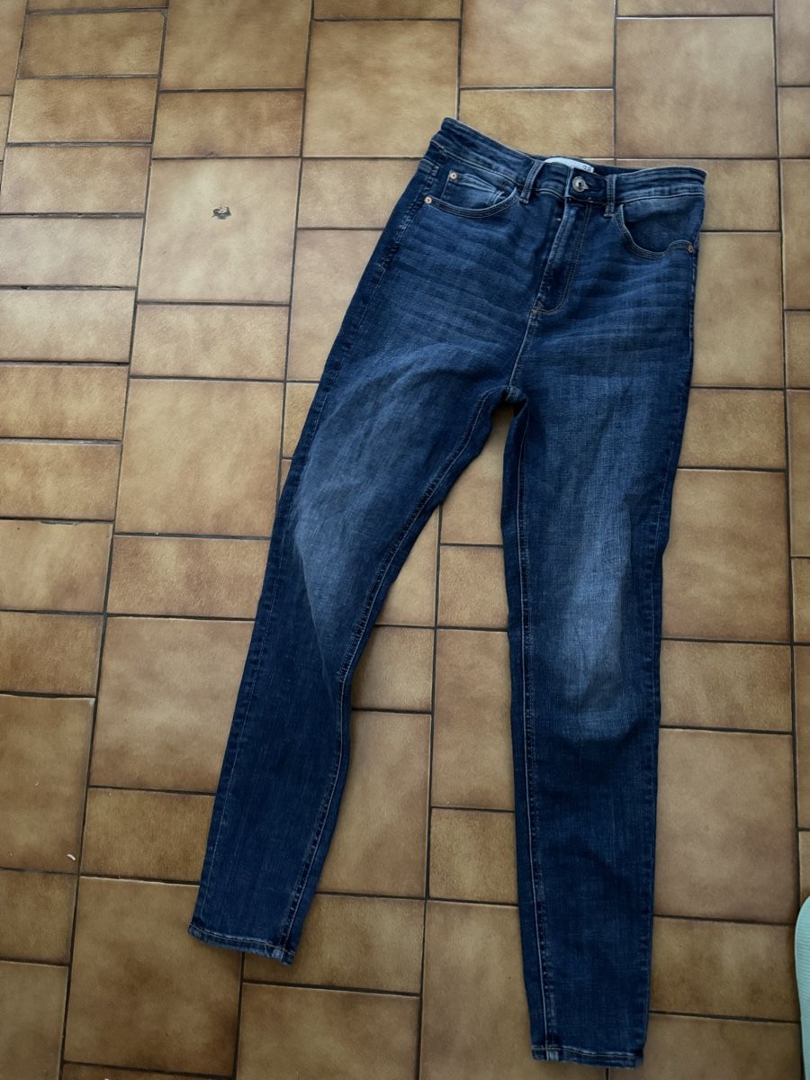 Pantaloni: Pantalon jeans taille 38 Mélany – Usato da Veyrier venduto da kimedovapa 2