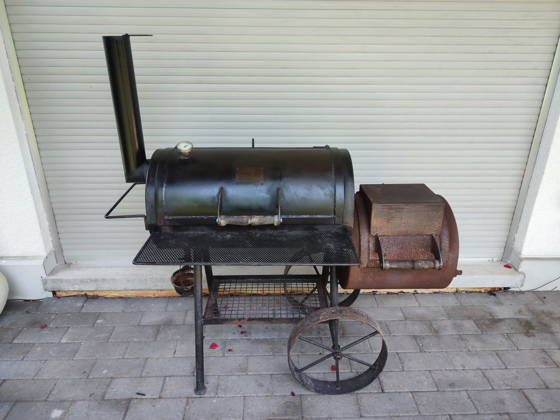 Texas Ranger Griglie: Massiver BBQ Smoker "Texas Ranger" – Usato da Maur venduto da Oechslma 2