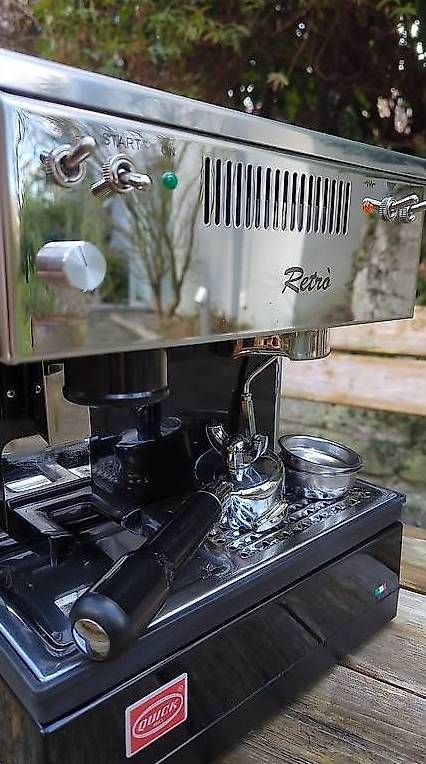 Machines à café & Machines à expresso: Quick Mill 835 Retro schwarz Siebträger Espressomaschine – D'occasion à Zürich par a25_vj72 1