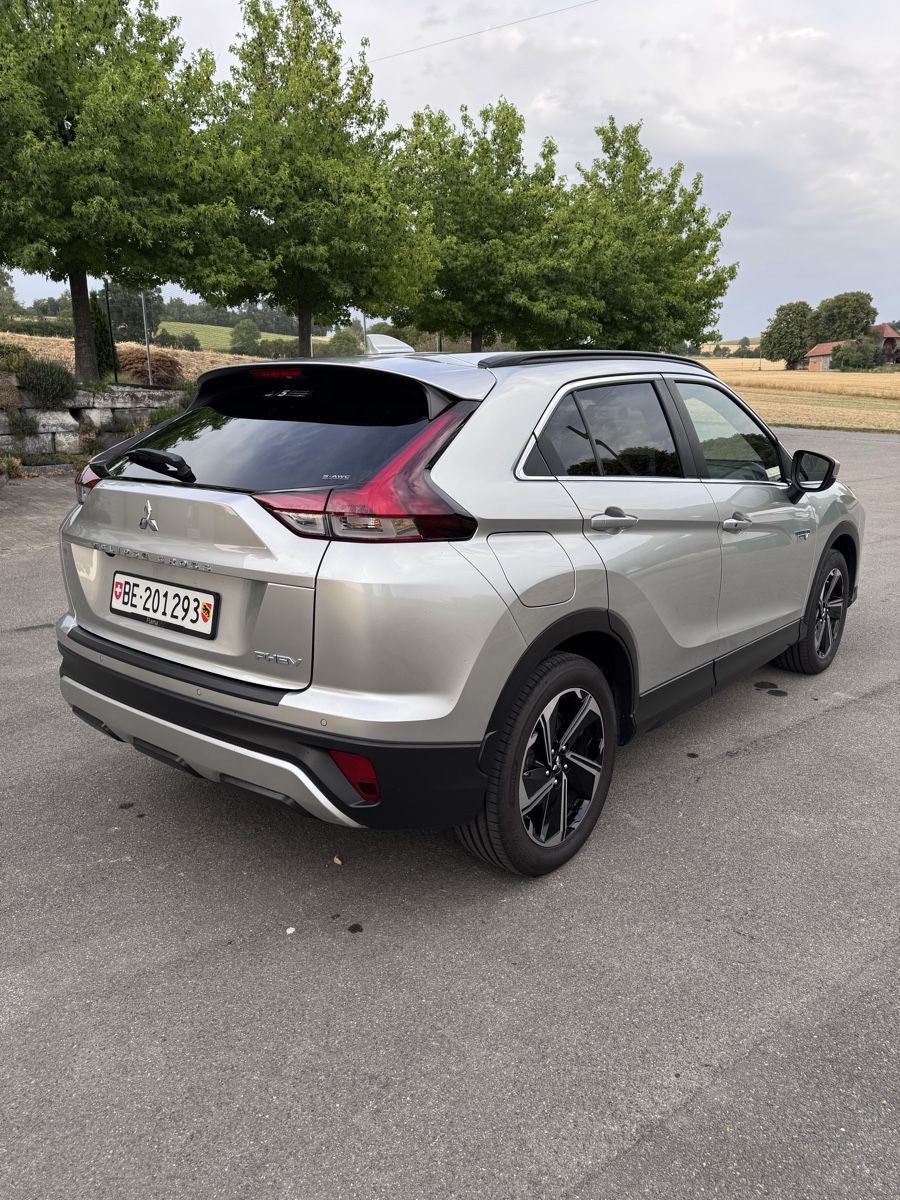 Mitsubishi Autos: MITSUBISHI Eclipse Cross PHEV 2.4 PHEV Style 4x4 – Gebraucht aus Neuenegg von trendshop24 2