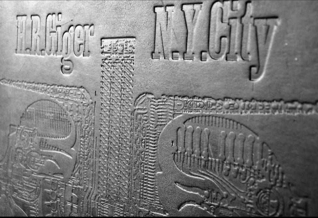 Foto & Immagini: H.R. Giger - NYC Portfolio Mappe – Usato da Zürich venduto da and_s5fr