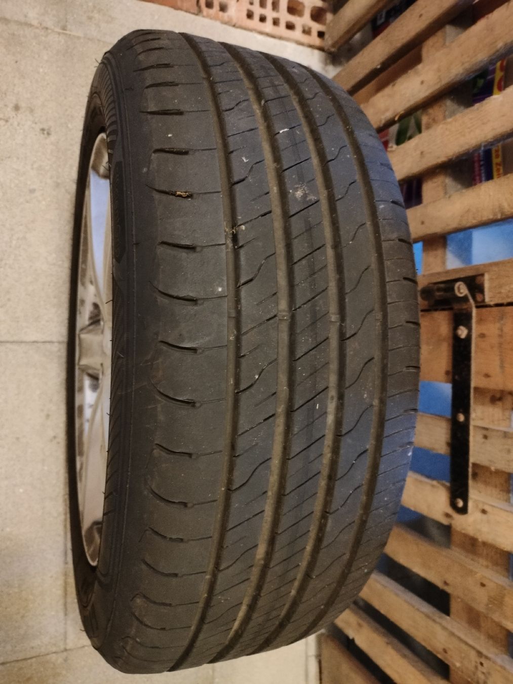 Ford Felgen: 4 Dezent Felgen  – Gebraucht aus Seuzach von Flyinghirsch69 2