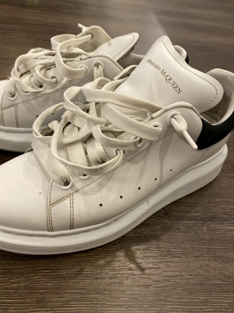Alexander Mcqueen Scarpe da uomo: Alexander McQueen Oversized Sneaker Gr. 39.5 – Usato da Itingen venduto da Monschi5 1