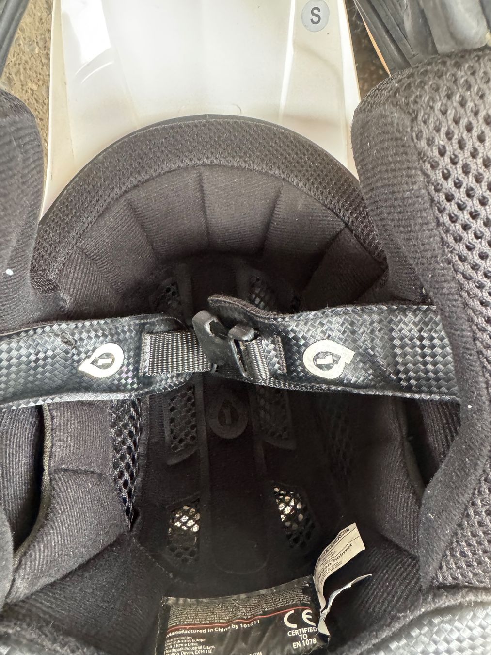 Caschi: Sixsixone Helm – Usato da Bünzen venduto da Voegi8 5