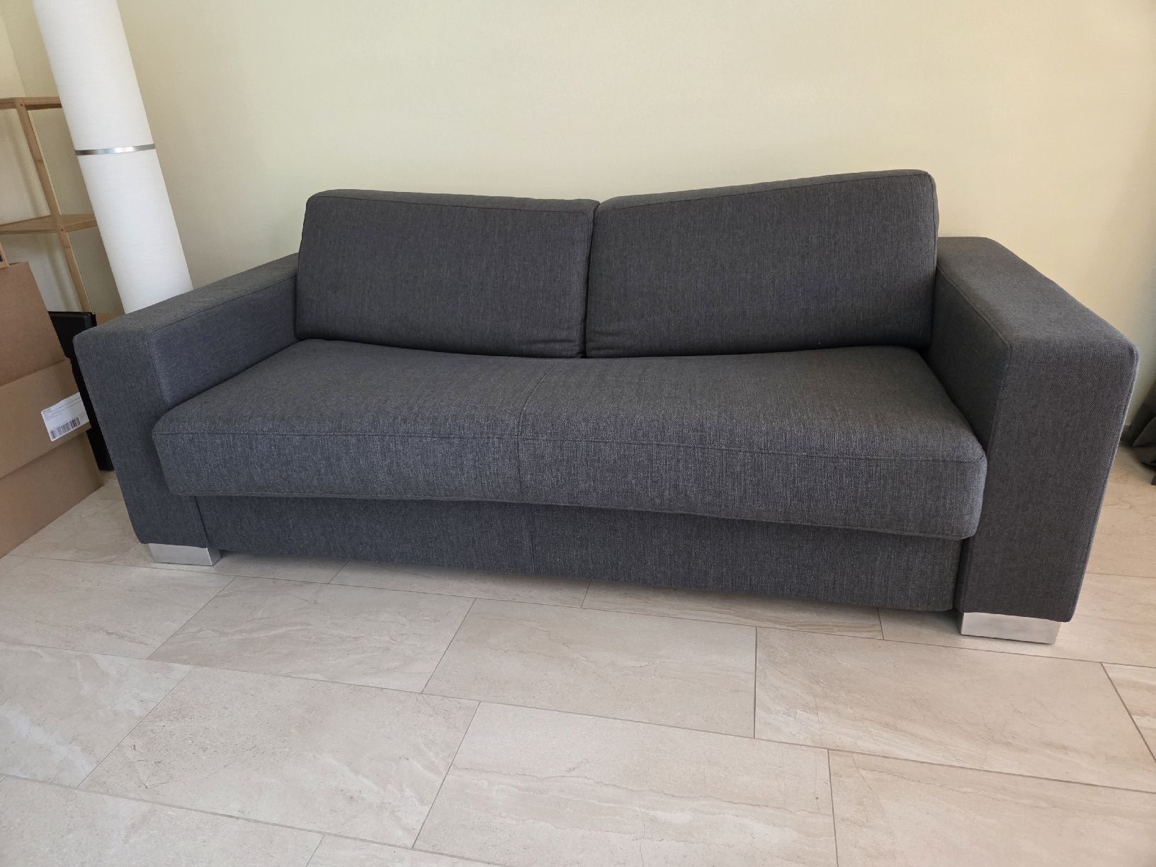Divani: Schlafsofa dunkelgrau mit Bettfunktion und Matratze – Usato da Winterthur venduto da cherzli02 1