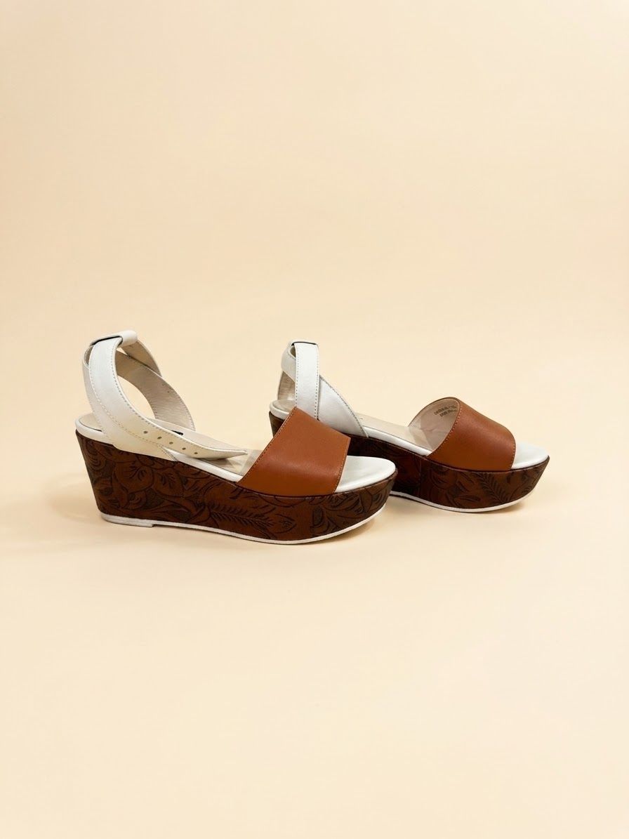 Escada Chaussures femmes: Sandales Escada – D'occasion à Echichens par unideks 1