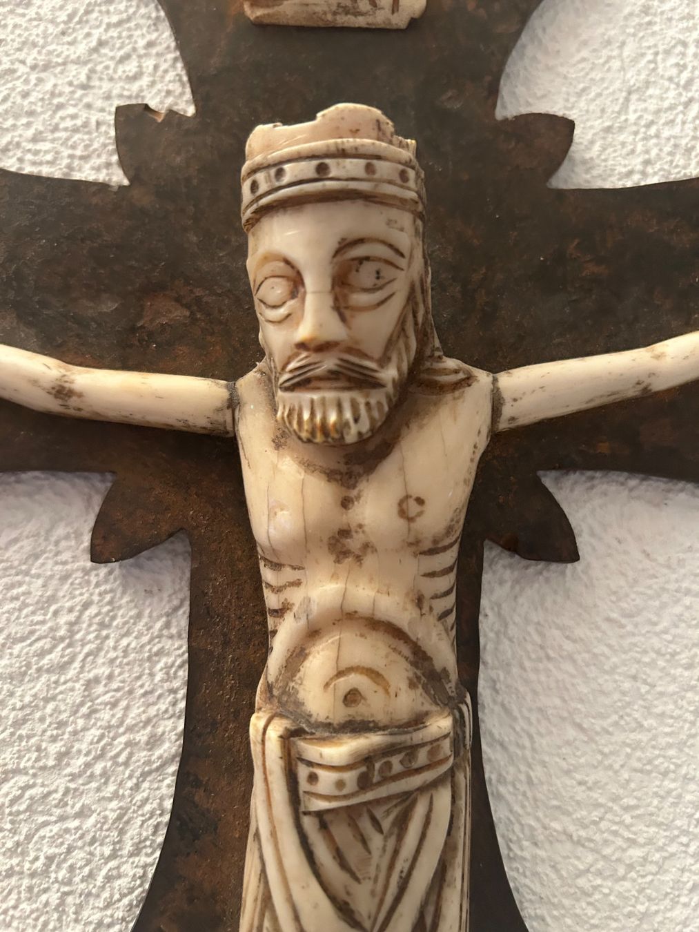 Statuette: Altes Kruzifix – Usato da Arlesheim venduto da Brienz30 1