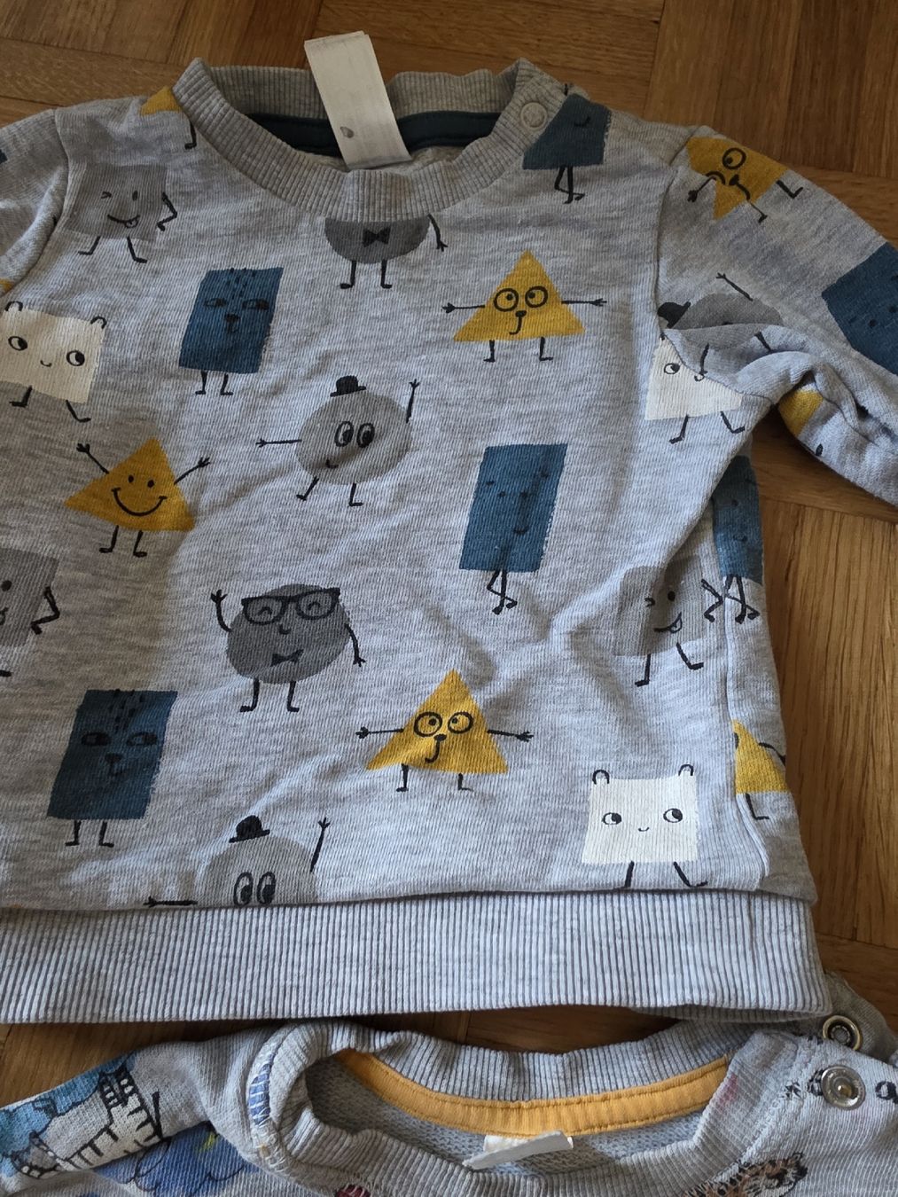Lotti & Set di vestiti: Winter Baby Pullover Gr 74 80. div. Tiermotive  süss – Usato da Schlieren venduto da pas_vy2f 3
