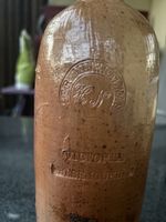 Alte Steinzeugflasche Victoria Eisenquelle HN Ser. Med. Kalm