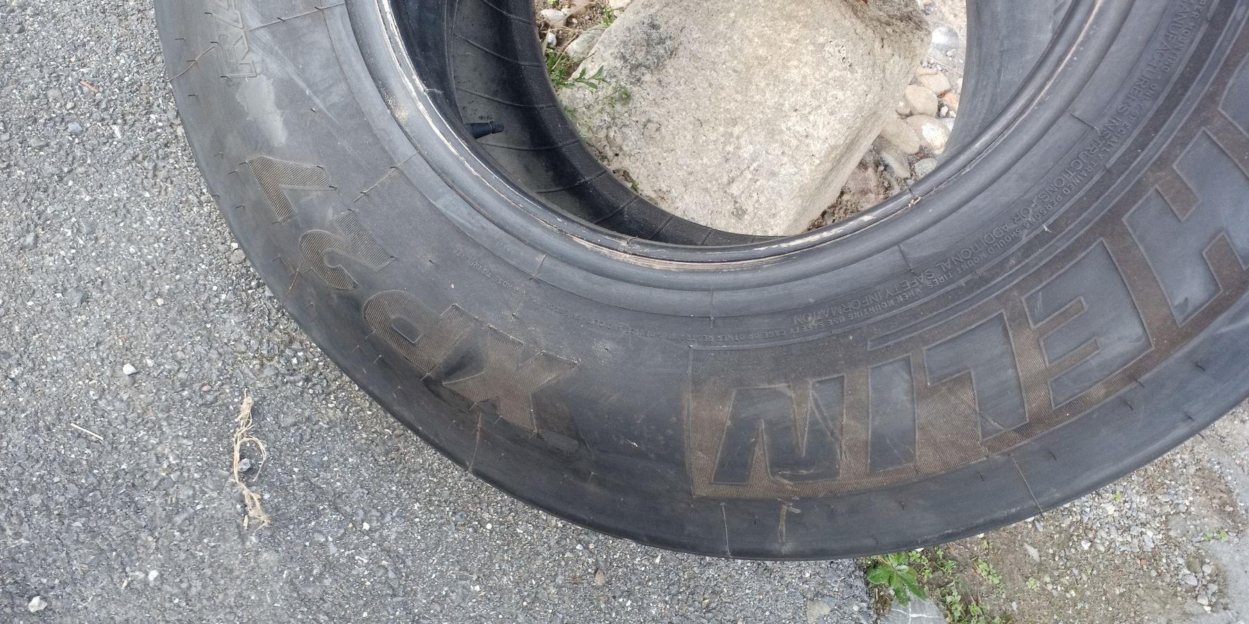 Altro in Scrittura & Disegno: Pneu Michelin XP27 – Nuovo (secondo la descrizione) da Torny-le-Grand venduto da per_6x2s