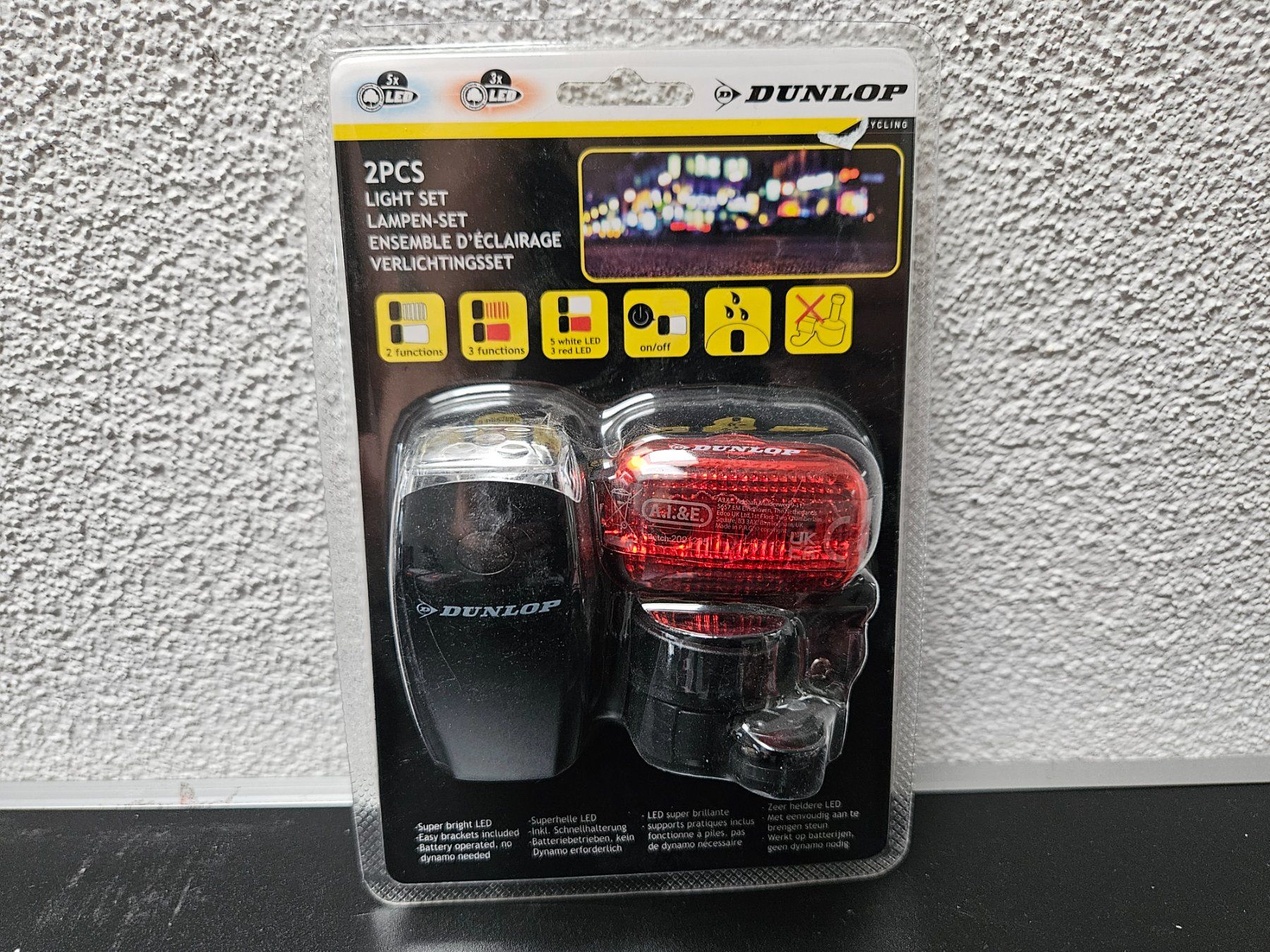Lampen: Neu - Dunlop - Lampen-Set – Neu und originalverpackt aus Dagmersellen von J_RP_Dagmersellen