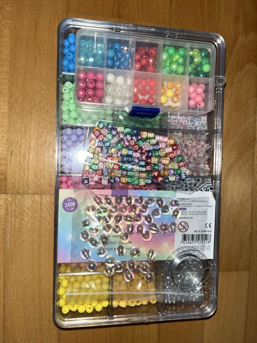 Perle (finte): Bunte Perlen Set – Usato da Schaffhausen venduto da Gavran02