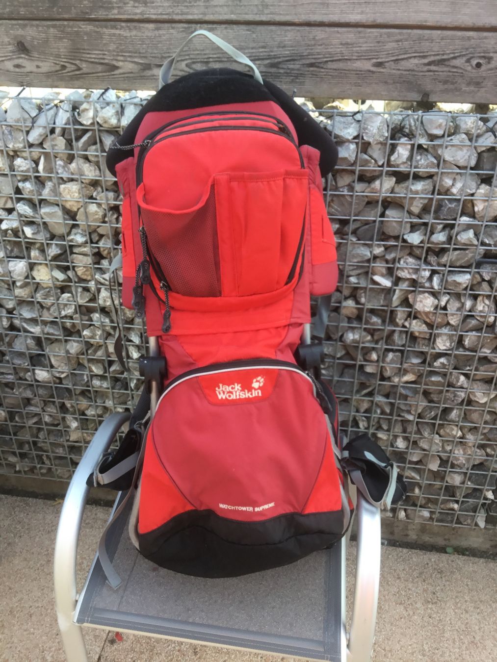 Jack Wolfskin Marsupi portabebè: Porte-bébé Jack Wolfskin Rückentrage Sonnendach – Usato da Courtaman venduto da Rmoleson