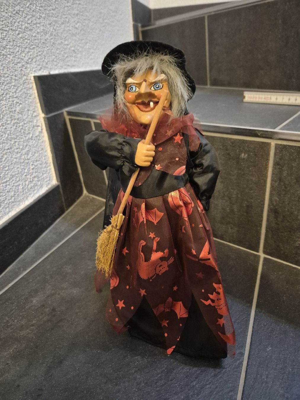 Tutte le decorazioni: Hexe decor – Usato da Würenlingen venduto da kuh33