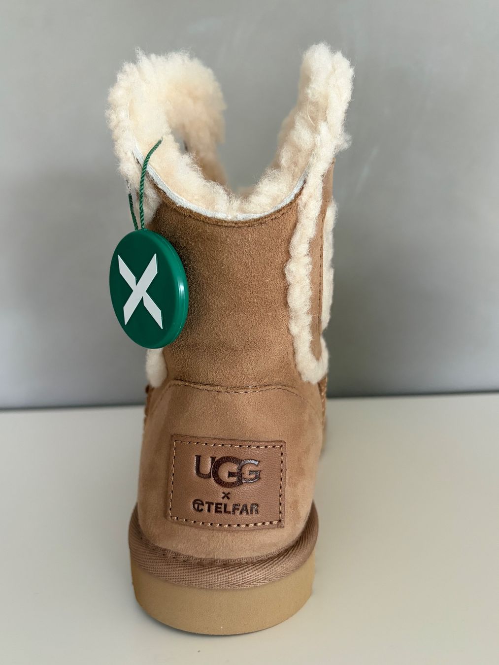 Scarpe da donna: ugg x telfar boots mini chestnut – Nuovo e nell'imballaggio originale da Coinsins venduto da PIOU10 1