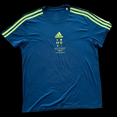 Adidas T-Shirt
