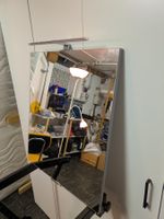 Spiegel mit LED Beleuchtung und USB Anschluss
