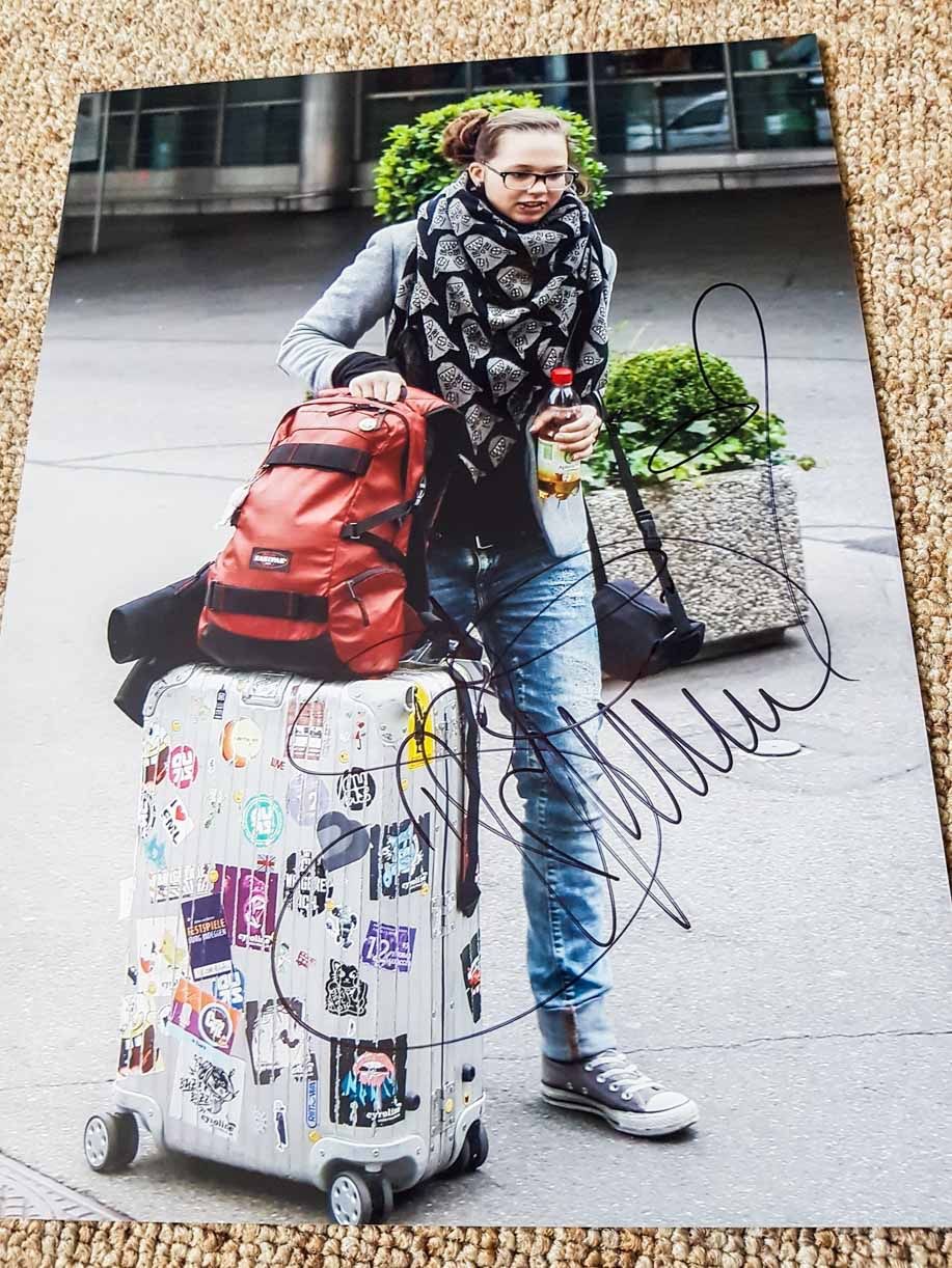 Autogramme: Stefanie Heinzmann - ESC - Original in person Autogramm – Gebraucht aus Kaisten von Simpsons4