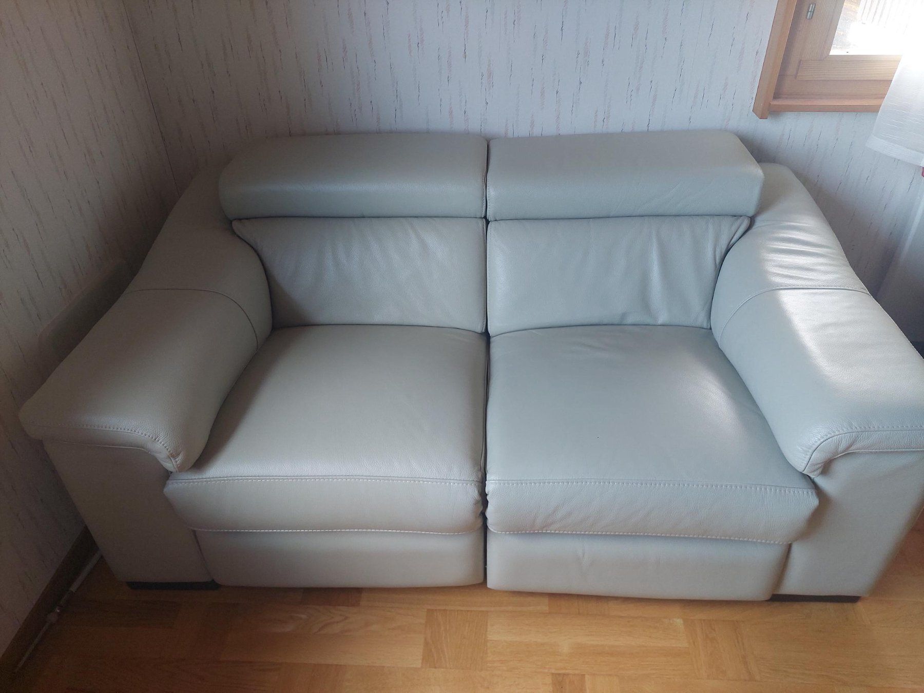 Divani: Canapé relax électrique – Nuovo (secondo la descrizione) da Genolier venduto da Ciuciu 4