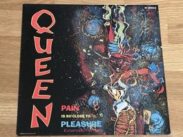 Queen. 1986. Maxi. Pain Is So Close To Pleasure