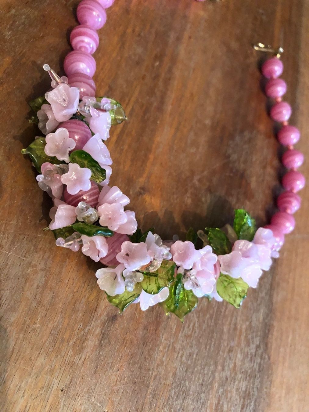 Catenine: GABLONZER GLASBLÜTEN Collier.Rosa farben – Nuovo (secondo la descrizione) da Wald ZH venduto da mlnt 1