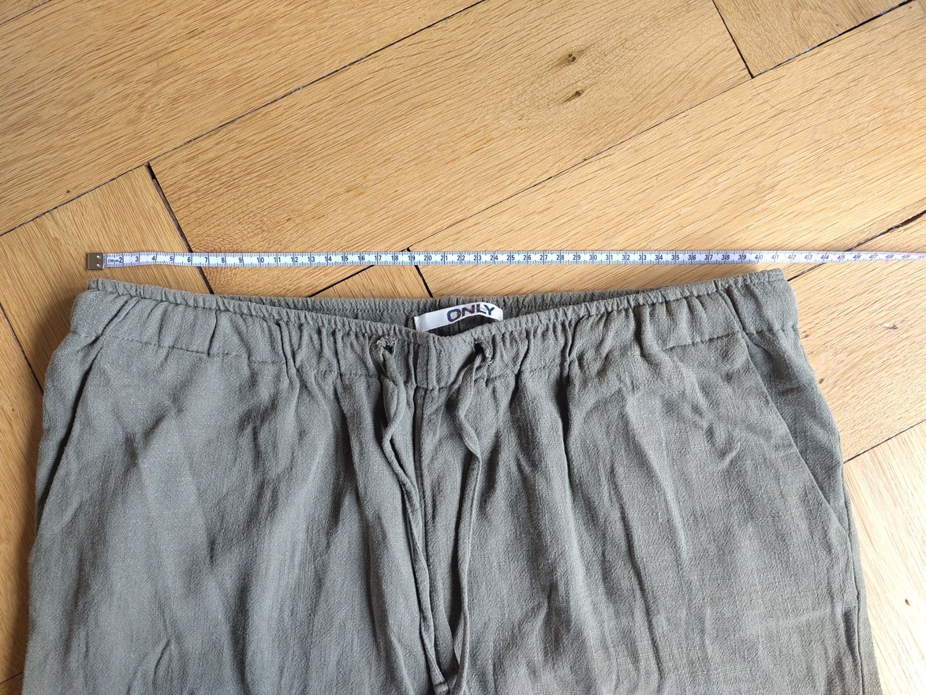 Pantaloni: Stoffhose – Usato da Bern venduto da Linii 2