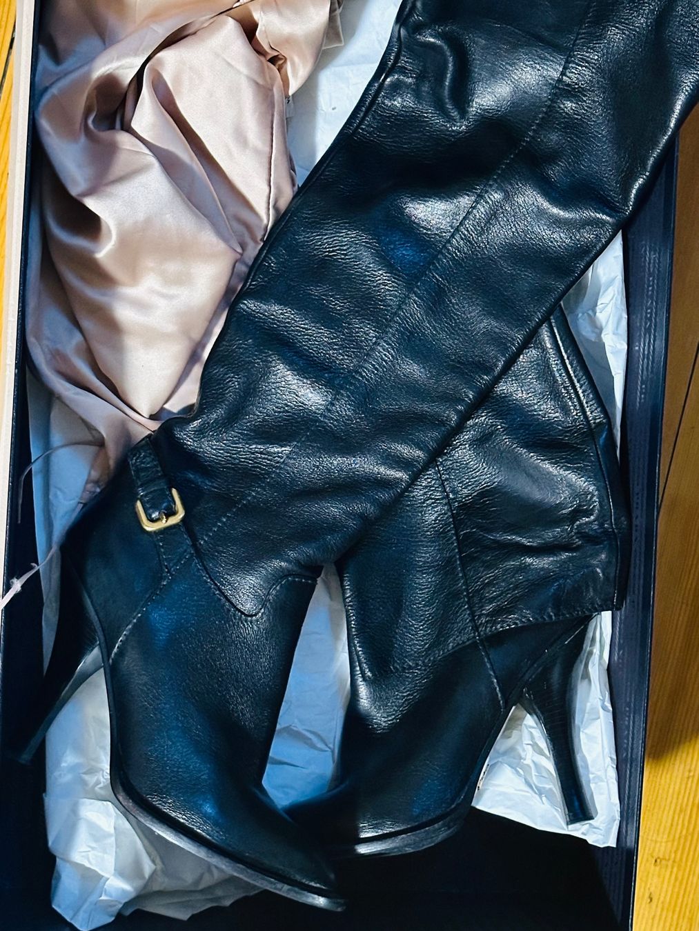 Prada Damenschuhe: Prada Bottes size 40 – Gebraucht aus Vevey von ledidream 8