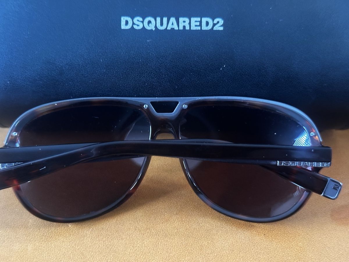 Dsquared2 Brillen & Gläser: Sonnenbrille von Dsquared2 – Neu und originalverpackt aus Burgdorf von N.O.C. 1