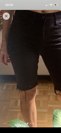 Damen Bermuda Jeans schwarz Grösse S /28 LEWIS