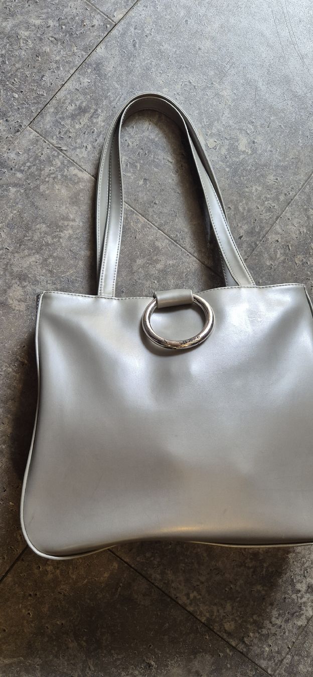 Taschen für Damen: SEQUOIA  – Gebraucht aus Cortaillod von ramssa