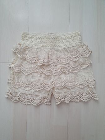Beige Spitzenshorts Gr S *neuwertig*