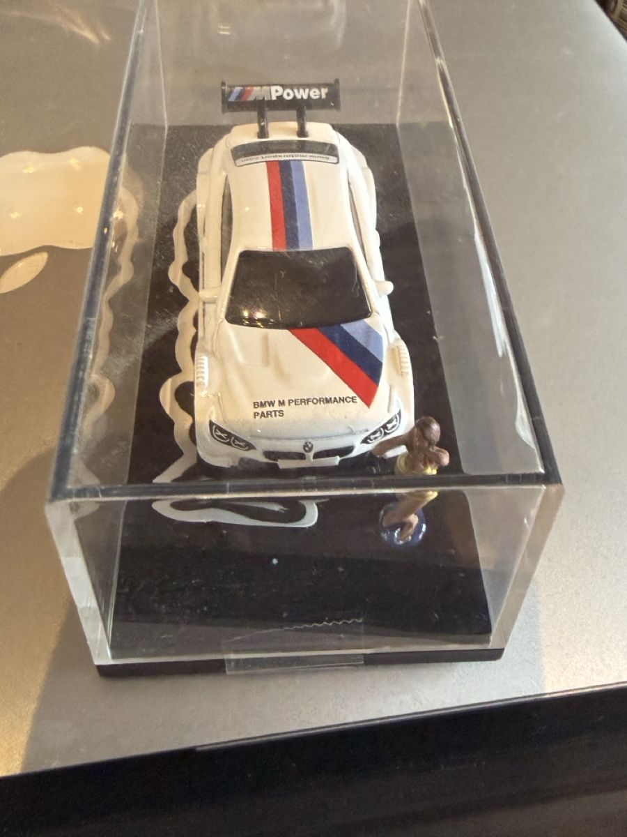 Hot Wheels Modellini d'auto: BMW M Performance Parts Hot Wheels – Usato da Villars-sur-Glâne venduto da Mitodc2 1