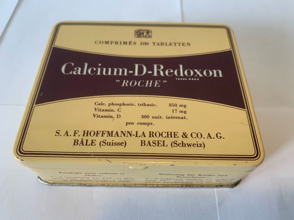 Vintage Pillendose aus Blech 