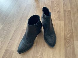 Modische Leder-Ankle-Boots / Leather Fashion Ankle Boots