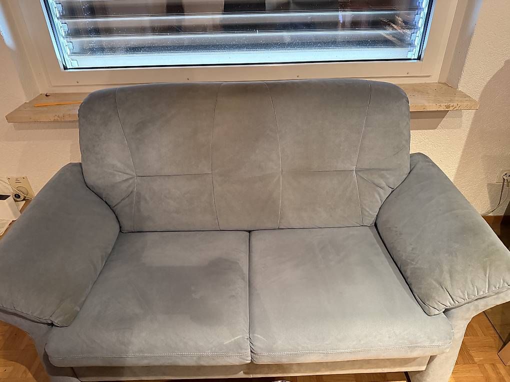 Divani: Gebrauchtes sofa – Usato da Waltenschwil venduto da Levin.Wiederkehr 2