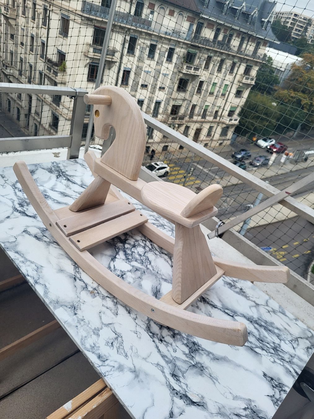 Altre altalene da giardino: Cheval à bascule rénové. – Usato da Geneve venduto da Mk.i 1