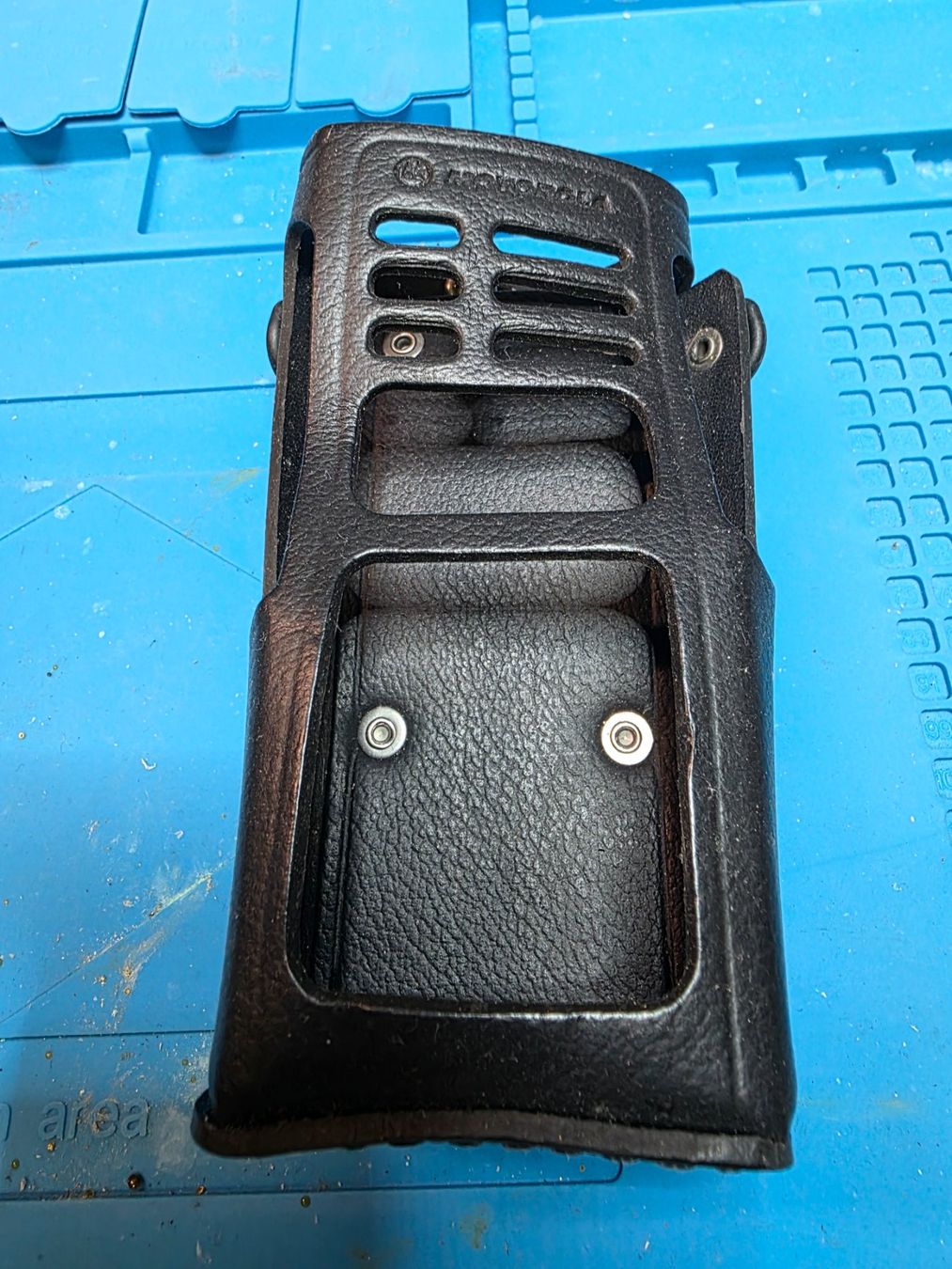 Motorola Funktechnik: Funkgerät Motorola GP380 Ledertasche – Gebraucht aus Zürich von HB9EZE