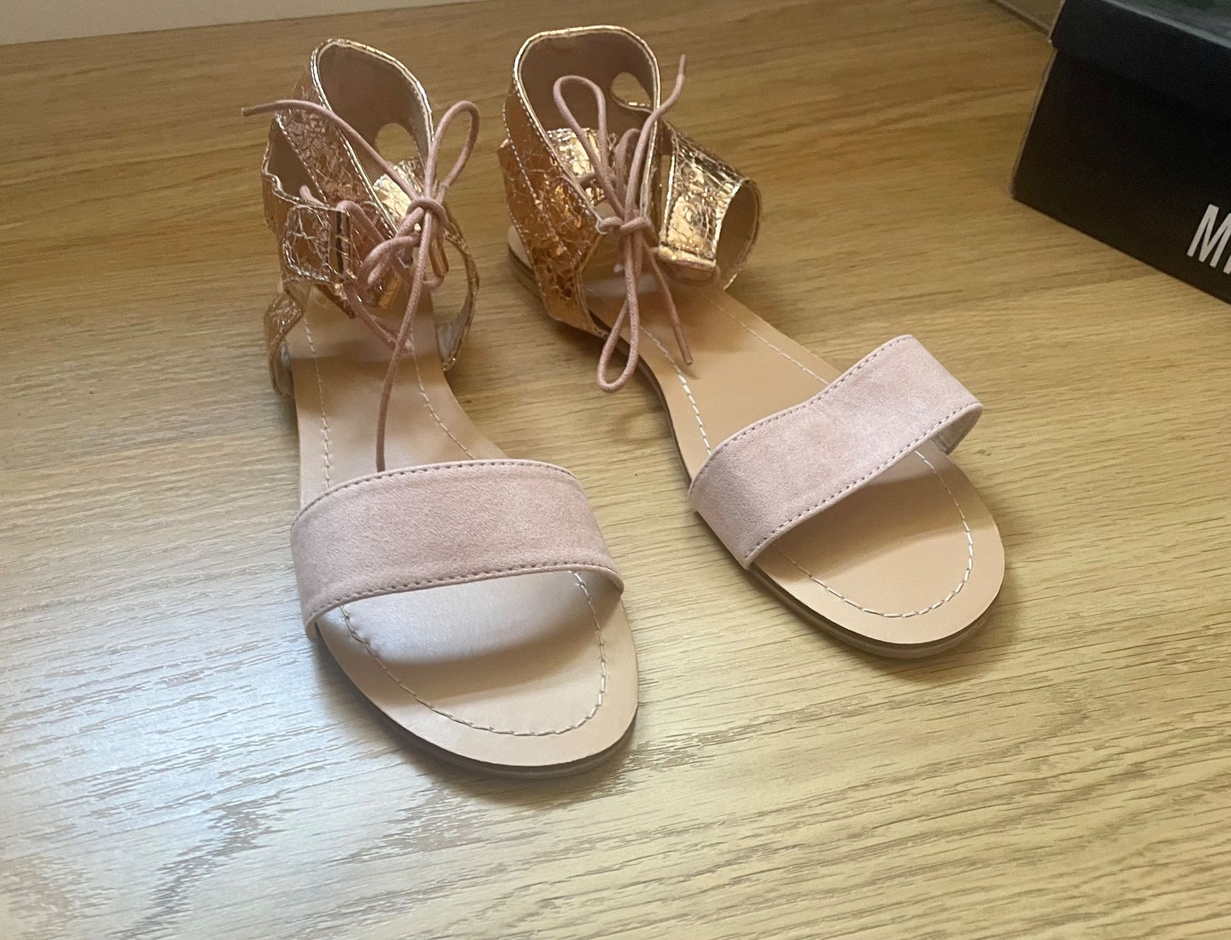 Scarpe da donna: Missguided Sandalen Neu! – Nuovo e nell'imballaggio originale da Baden venduto da Tiffany6878 3