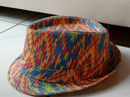 Farbenfroher bunter Hut | Sommer/Retro-Kostüm, Fasching