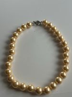 Perlenkette creme, mit Karabinerverschluss, (S31)