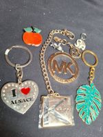 Lot de porte-clés divers