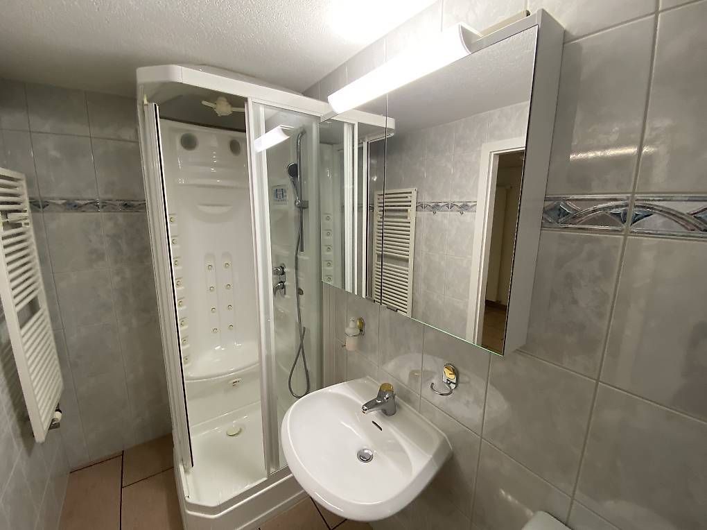 Whirlpool: Dusche mit Sprudel und Dampfbad Jacuzzi  – Usato da Zürich venduto da odar66 1