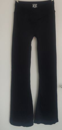 Neue OQQ Sporthose – Stil und Komfort vereint!