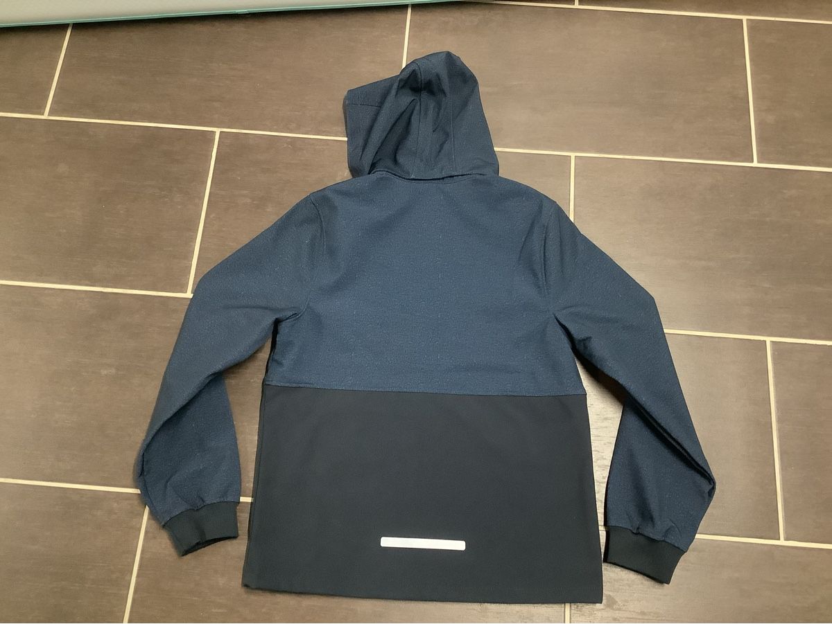 H&M Vestes & Manteaux: H&M Softshell Jacke blau Grösse 158 – D'occasion à Brugg AG par Sweety_pie 2