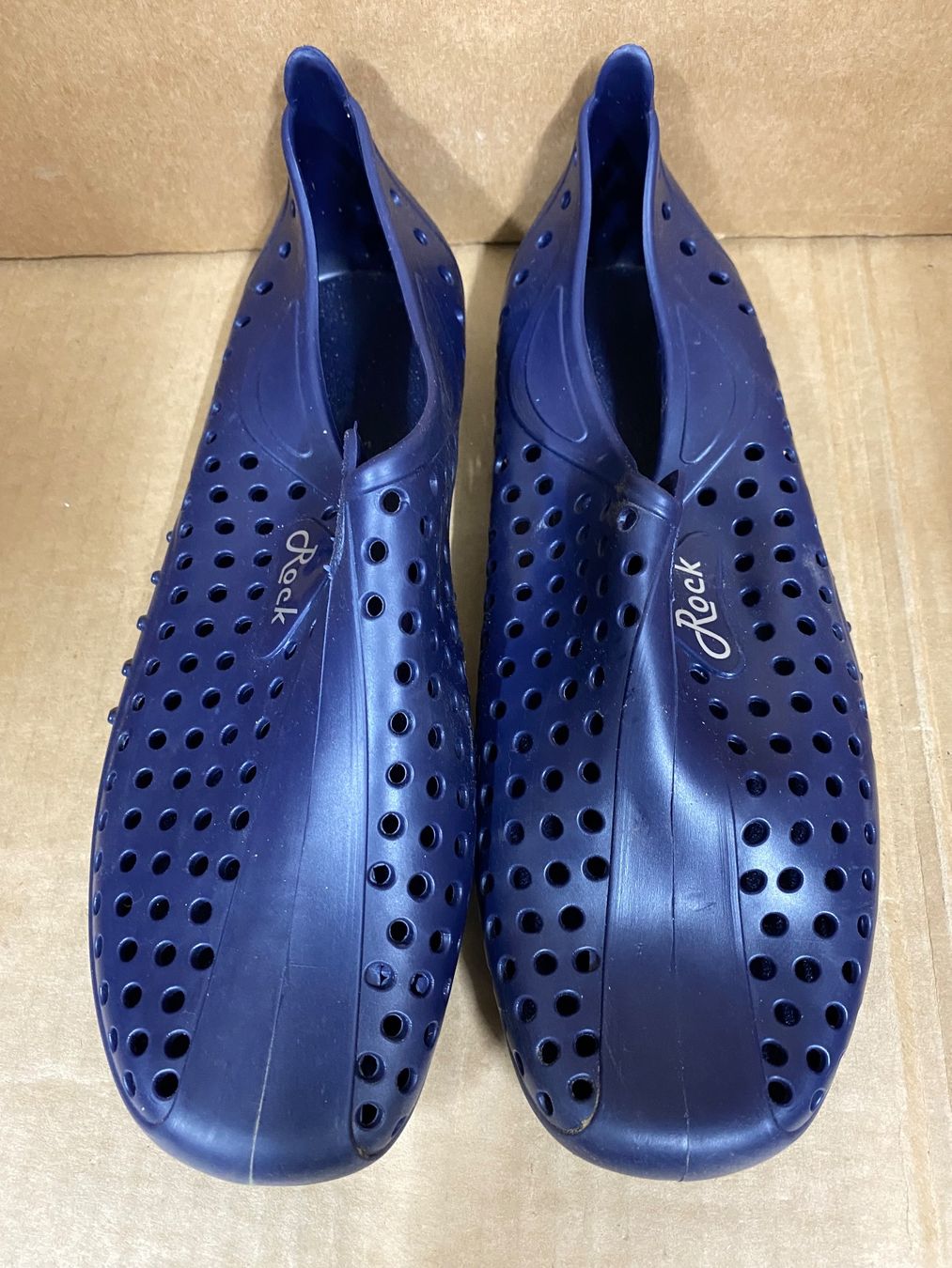 Scarpe da uomo: Wasserschuhe Grösse 39 – Usato da Eschlikon TG venduto da ArtRec