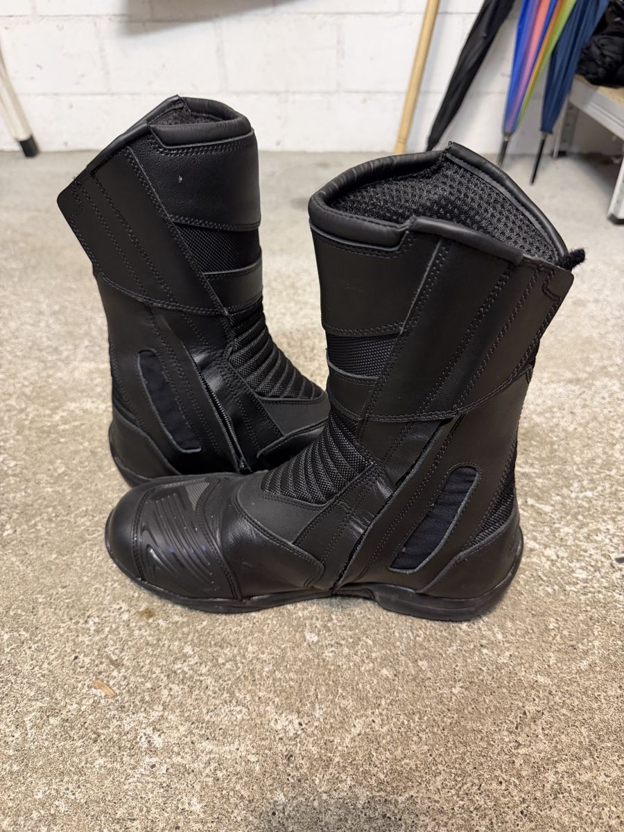 Herrenschuhe: Motorradstiefel Richa schwarz Grösse 42 – Gebraucht aus Schöftland von nevio74 2