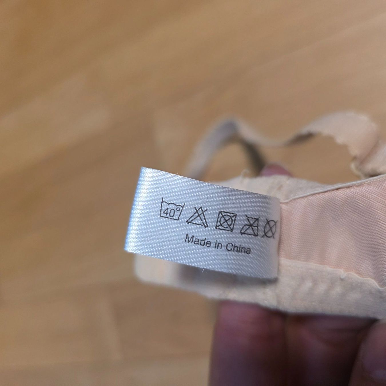 Altra biancheria intima: BH B90 nude ohne Polster Spitze – Usato da Wald ZH venduto da CapLux 5