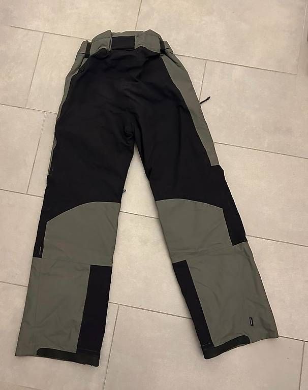 Pantaloni: Pantalon de ski ou de snow – Nuovo e nell'imballaggio originale da Genève venduto da cat_zy7d 1