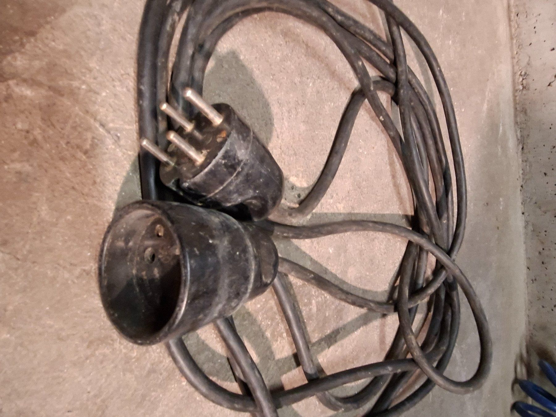 Schalter: Elektrozubehör gebraucht – Gebraucht aus Roggwil TG von wal_h2hq 5