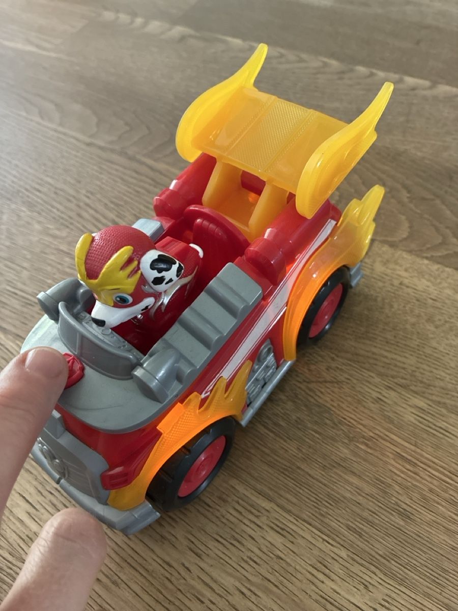 Giocattoli: Paw Patrol Auto und Figur  – Usato da Liebefeld venduto da dschegi 1
